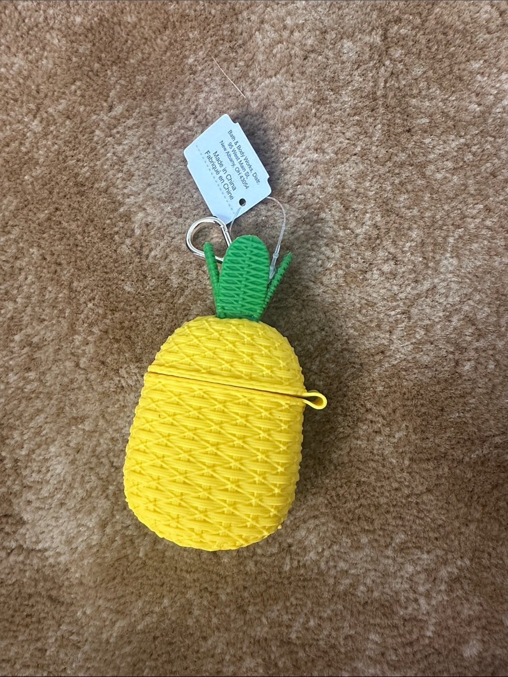 Pineapple pocketbac holder